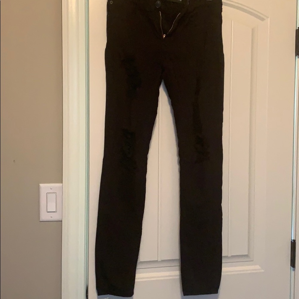 Mid rise distressed legging